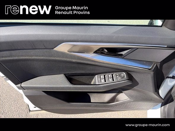 RENAULT Austral 1.2 TCe mild hybrid 130ch Techno manuelle - Miniature 18
