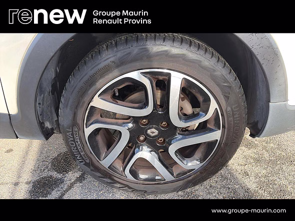 RENAULT Captur 1.5 dCi 110ch Stop&Start energy Intens - Miniature 9
