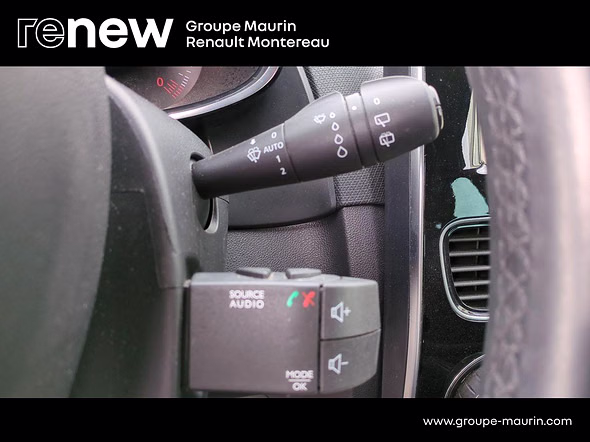 RENAULT Clio 1.2 TCe 120ch energy Intens EDC 5p - Miniature 23