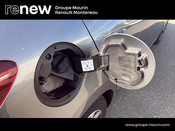 RENAULT Clio 1.6 E-Tech 145ch full hybrid Techno - Miniature 17
