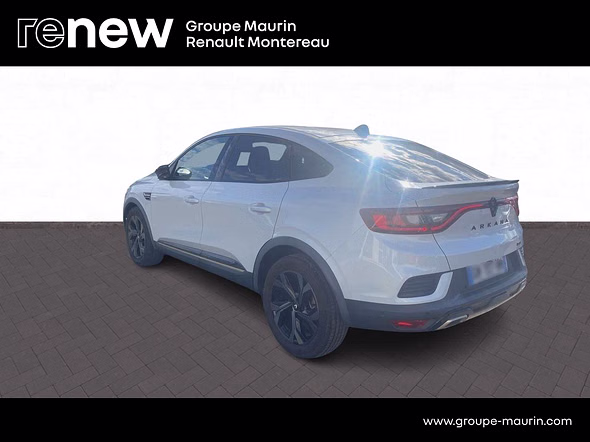 RENAULT Arkana 1.6 E-Tech hybride 145ch Engineered -22 - Vue 3