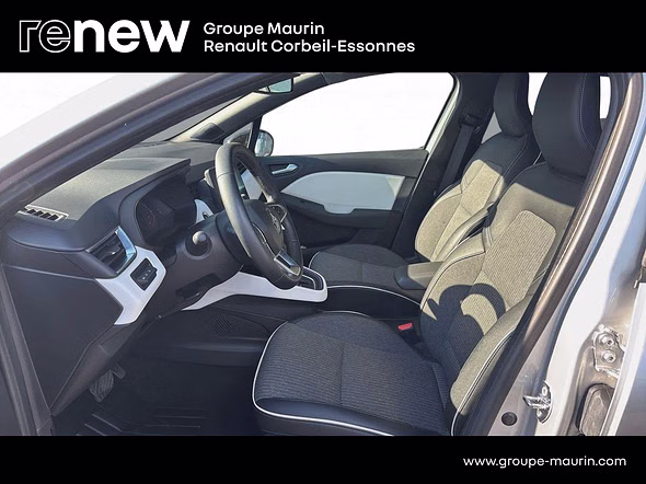 RENAULT Clio 1.6 E-Tech hybride 145ch Techno - Miniature 11
