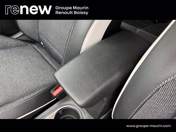 RENAULT Captur 1.3 TCe mild hybrid 160ch Techno EDC - Miniature 31