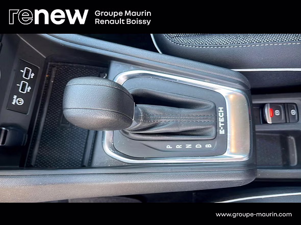 RENAULT Captur 1.6 E-Tech hybride 145ch Techno Fast Track - Miniature 30