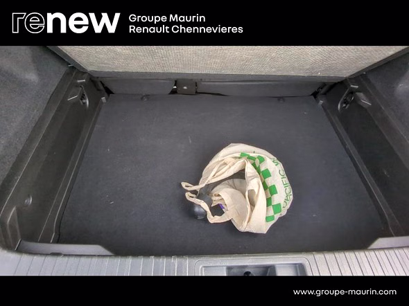 RENAULT Captur 1.3 TCe mild hybrid 140ch Techno - Miniature 13