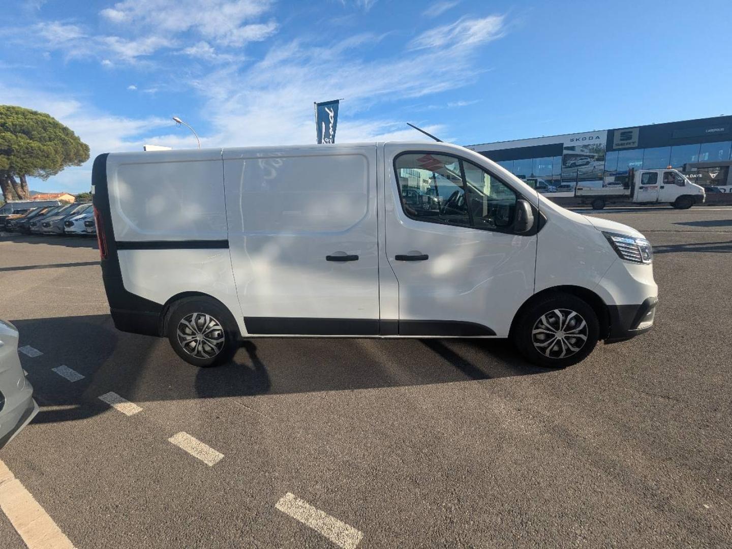 RENAULT Trafic Fg L1H1 2T8 2.0 Blue dCi 130ch Confort - Photo 8