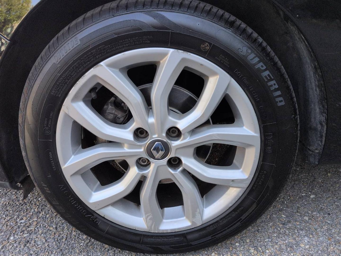 RENAULT Clio 1.5 dCi 90ch energy Limited 5p - Photo 5