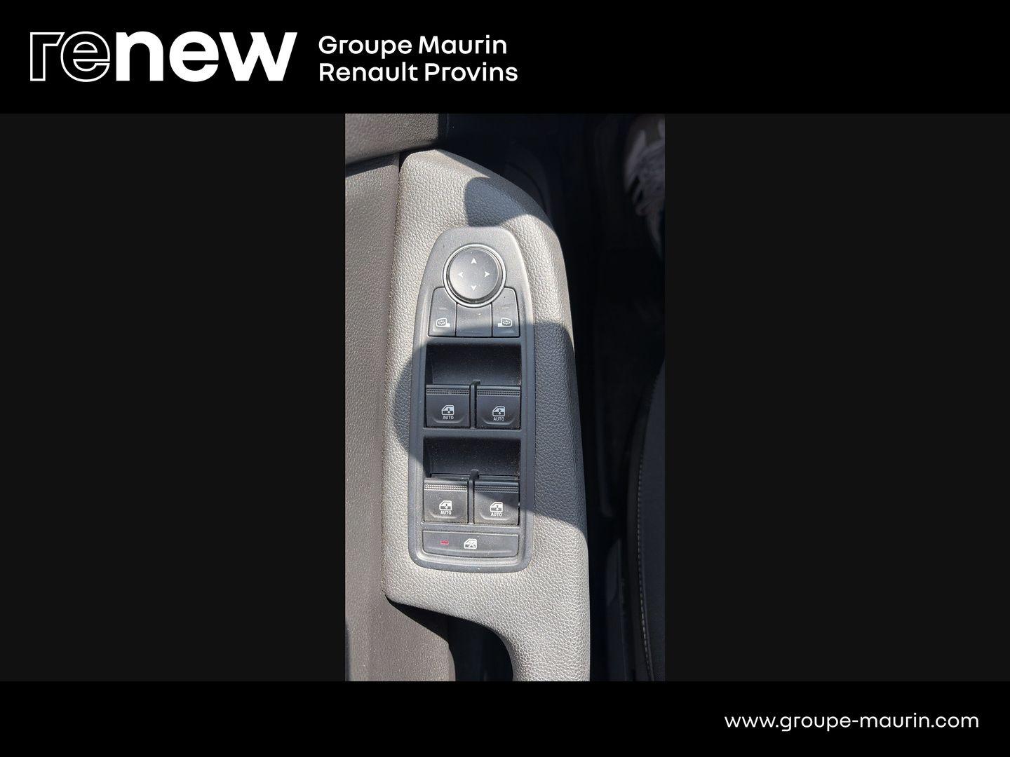 RENAULT Clio 1.0 TCe 90ch Evolution - Photo 17