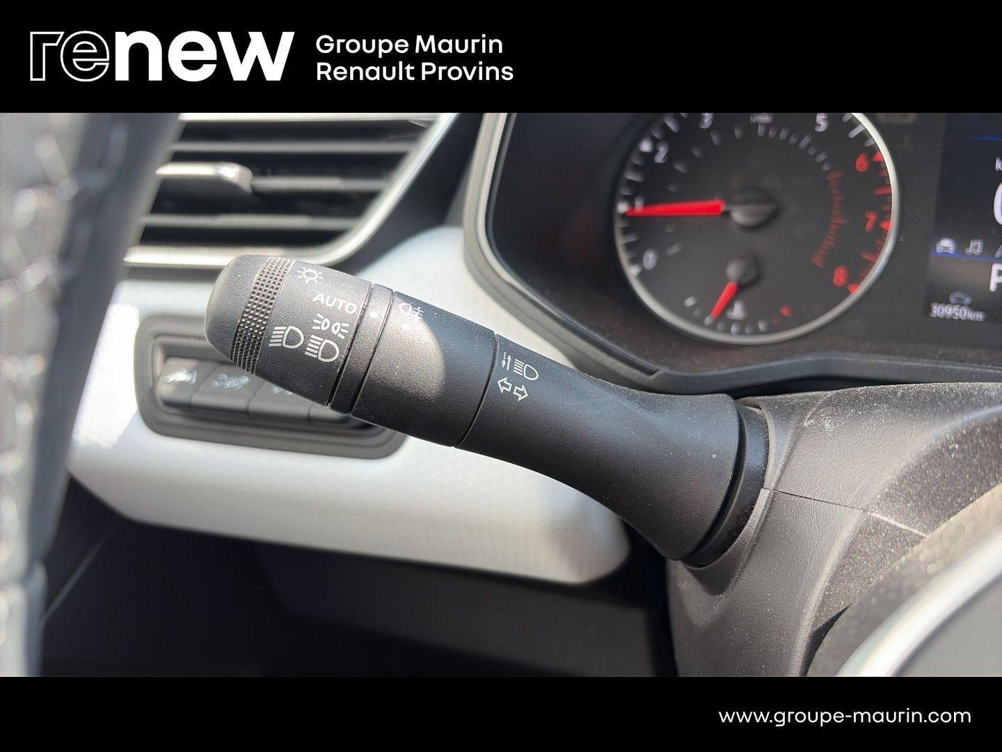 RENAULT Clio 1.0 TCe 90ch Evolution - Photo 22