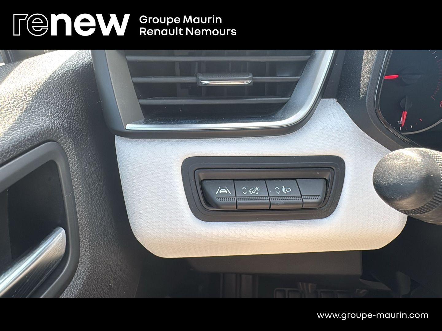 RENAULT Clio 1.0 TCe 90ch Evolution - Photo 26