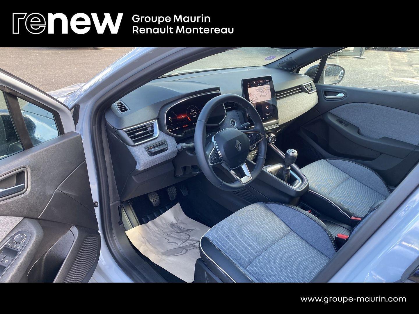 RENAULT Clio 1.0 TCe 90ch Techno - 24 - Photo 16