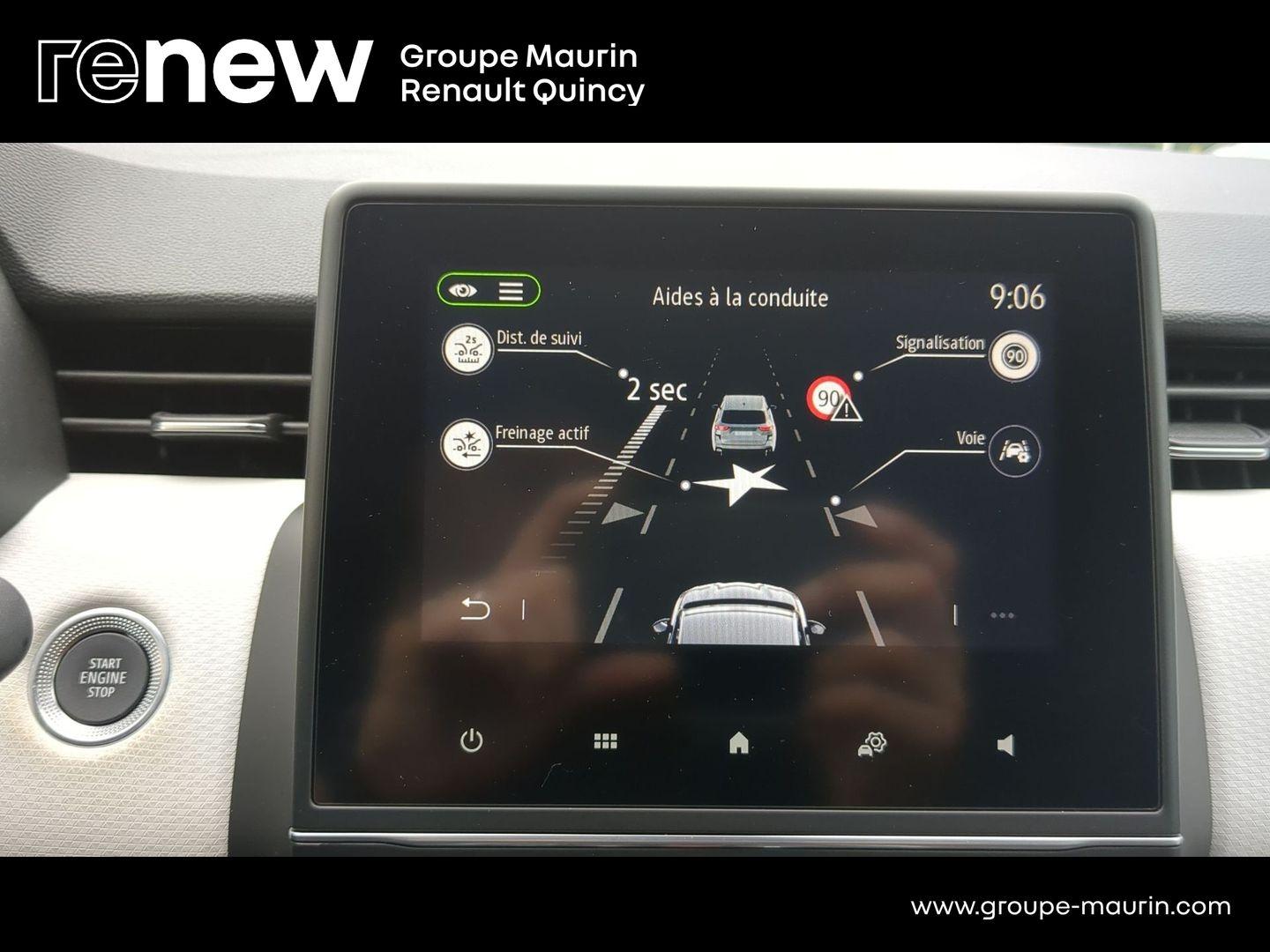 RENAULT Clio 1.6 E-Tech hybride 145ch Techno - Photo 25