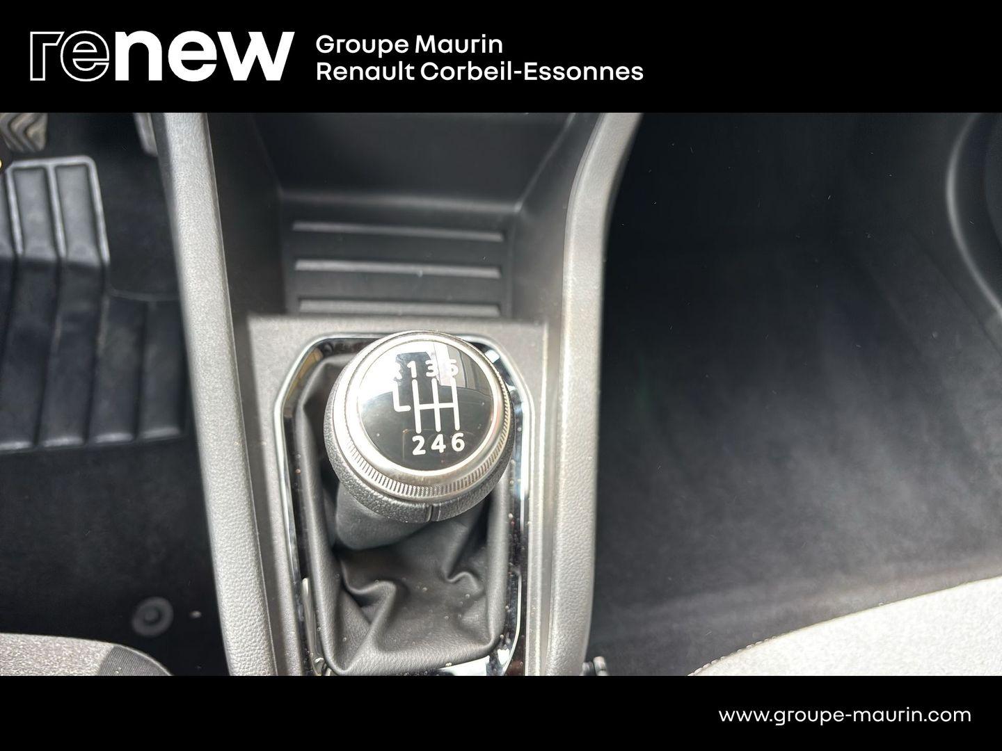 RENAULT Clio 1.5 dCi 100ch Evolution - 25 - Photo 17