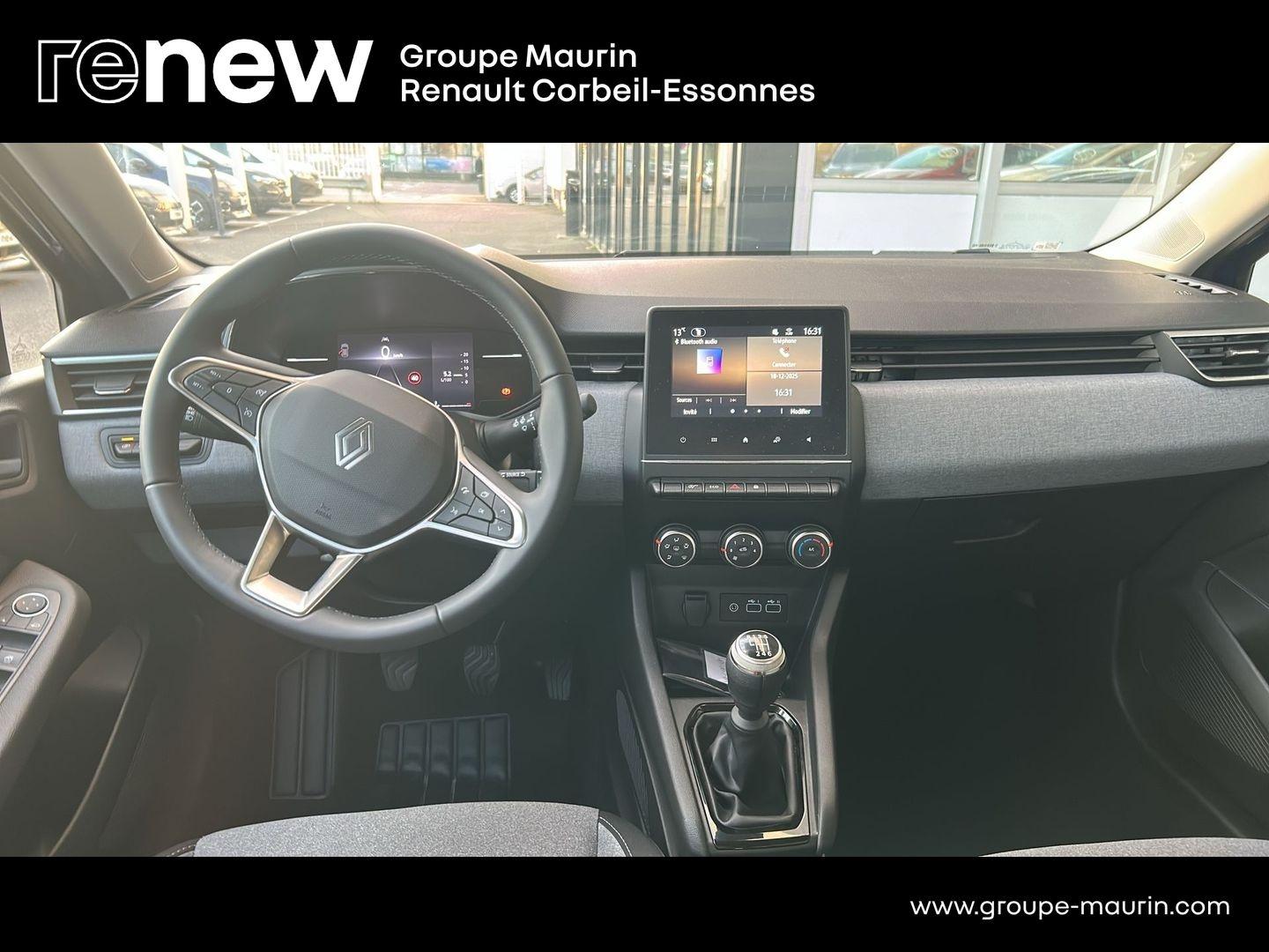 RENAULT Clio 1.5 dCi 100ch Evolution - 25 - Photo 13