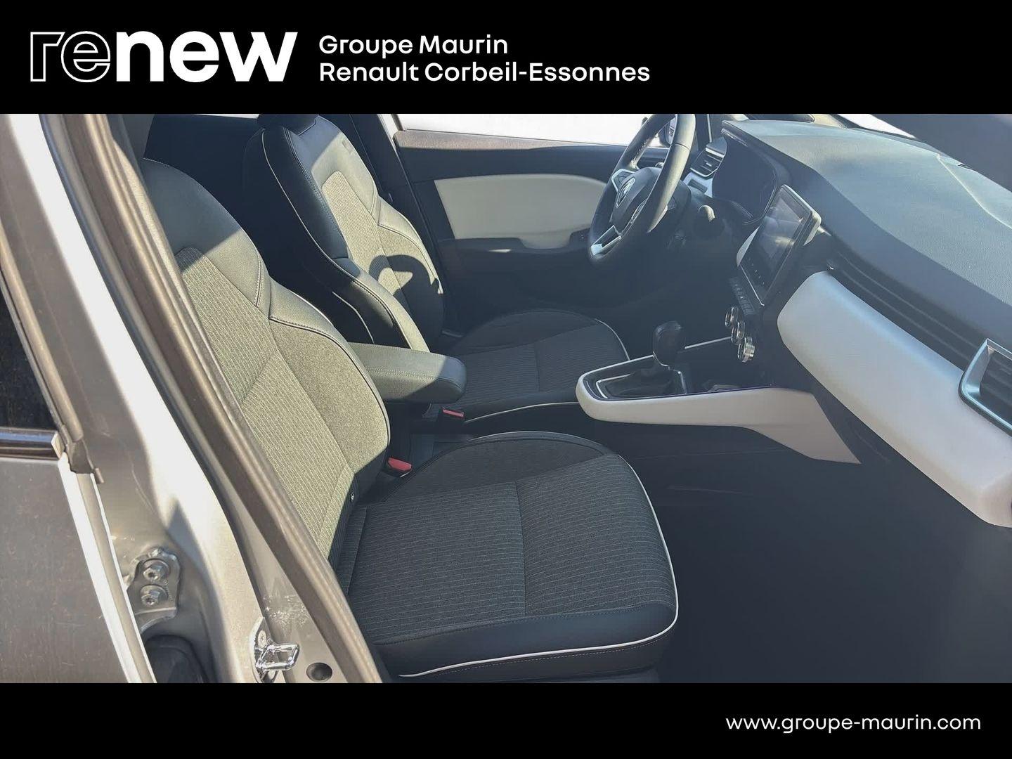 RENAULT Clio 1.6 E-Tech hybride 145ch Techno - Photo 17
