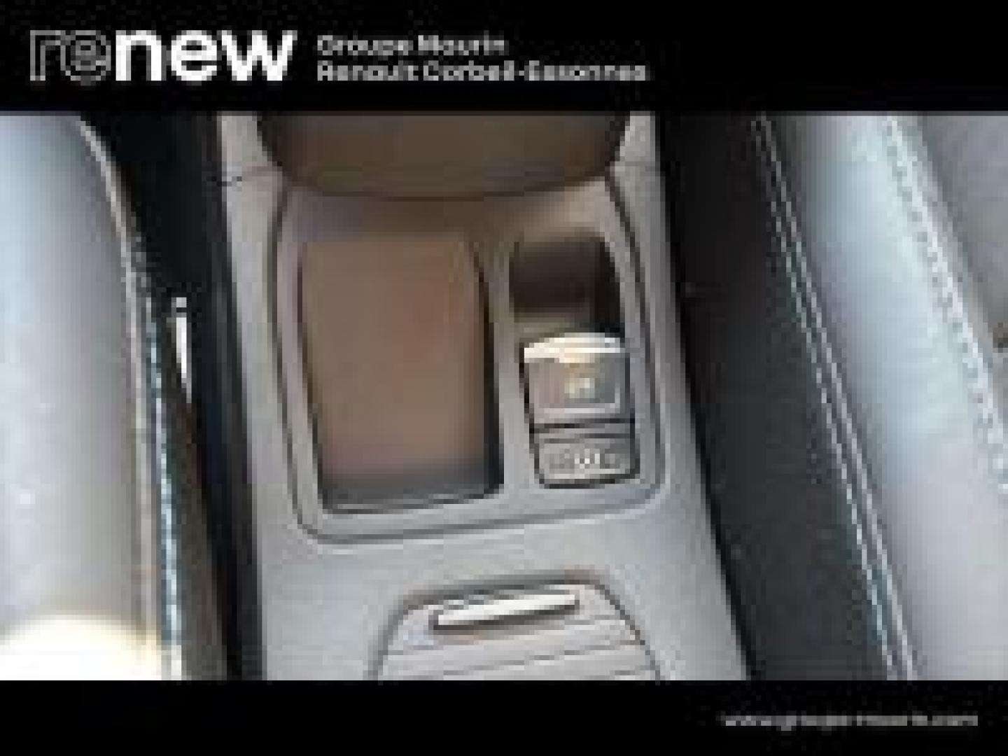 RENAULT Clio 1.0 TCe 90ch esprit Alpine - 25 - Photo 22