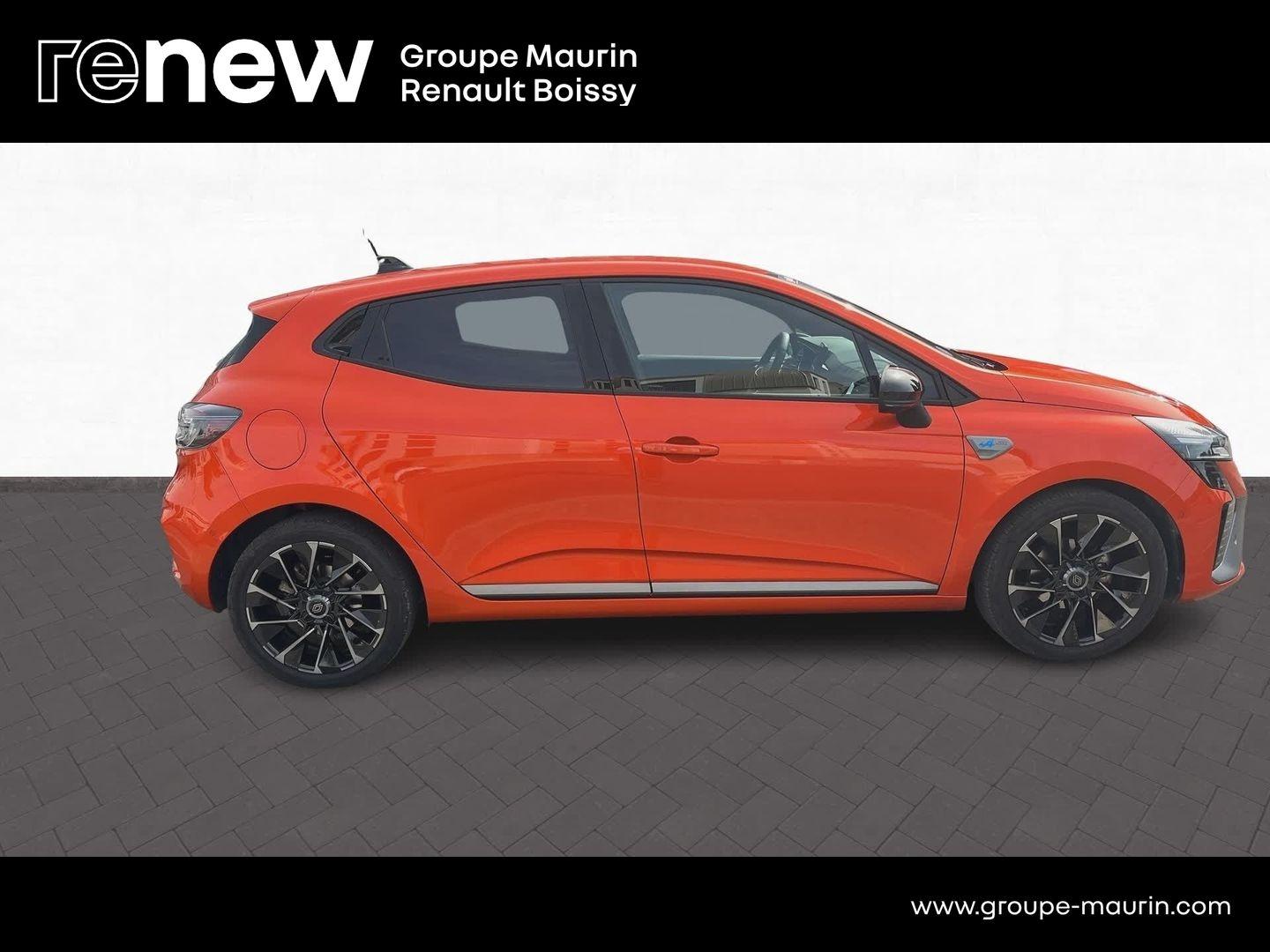 RENAULT Clio 1.0 TCe 90ch esprit Alpine - 24 - Photo 3