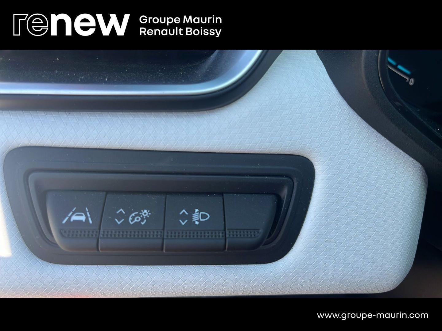 RENAULT Clio 1.6 E-Tech hybride 145ch Techno - Photo 25