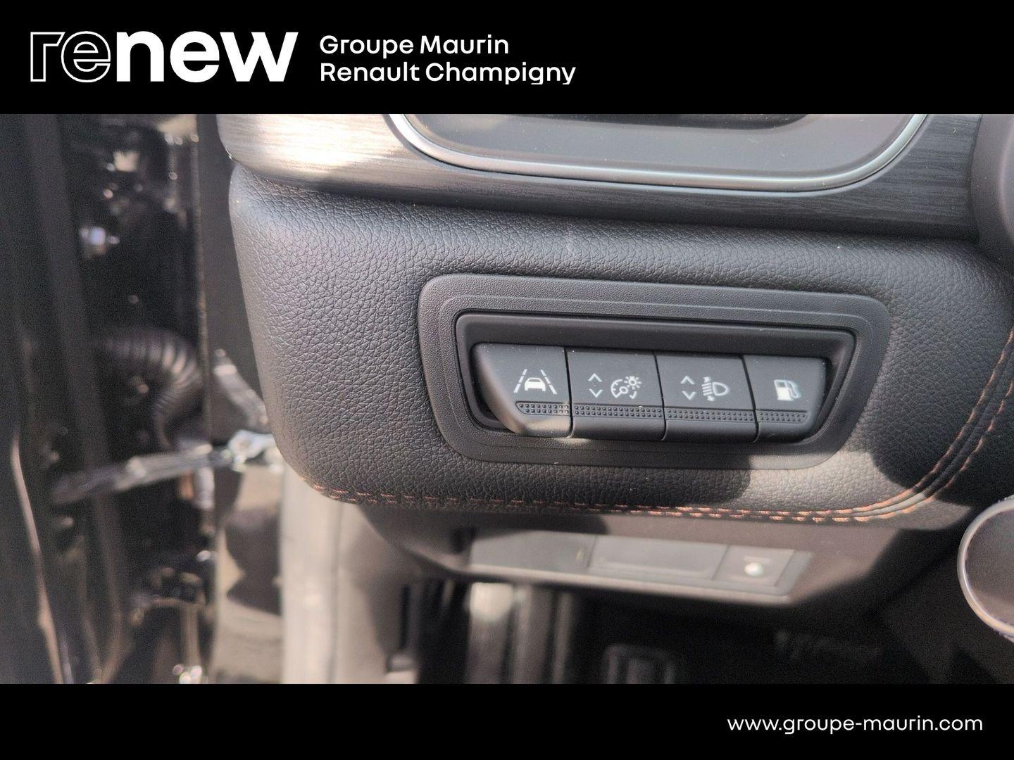 RENAULT Captur 1.6 E-Tech hybride rechargeable 160ch Initiale Paris -21 - Photo 19