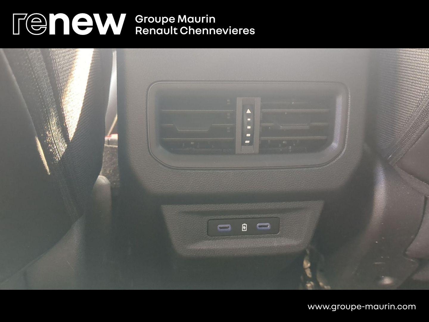 RENAULT Austral 1.2 E-Tech full hybrid 200ch Iconic - Photo 12