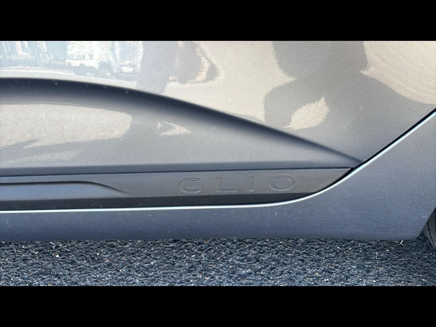 RENAULT Clio 1.6 E-Tech 145ch full hybrid Evolution - 25b - Photo 23