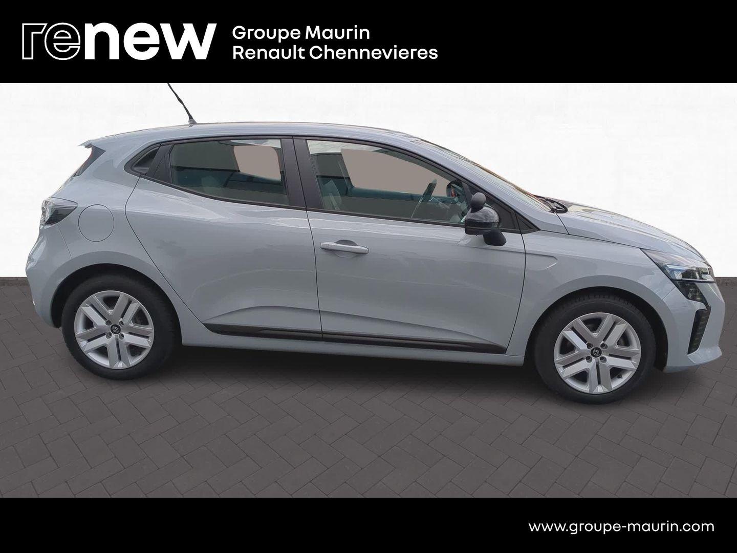 RENAULT Clio 1.5 Blue dCi 100ch Evolution - 24 - Photo 4
