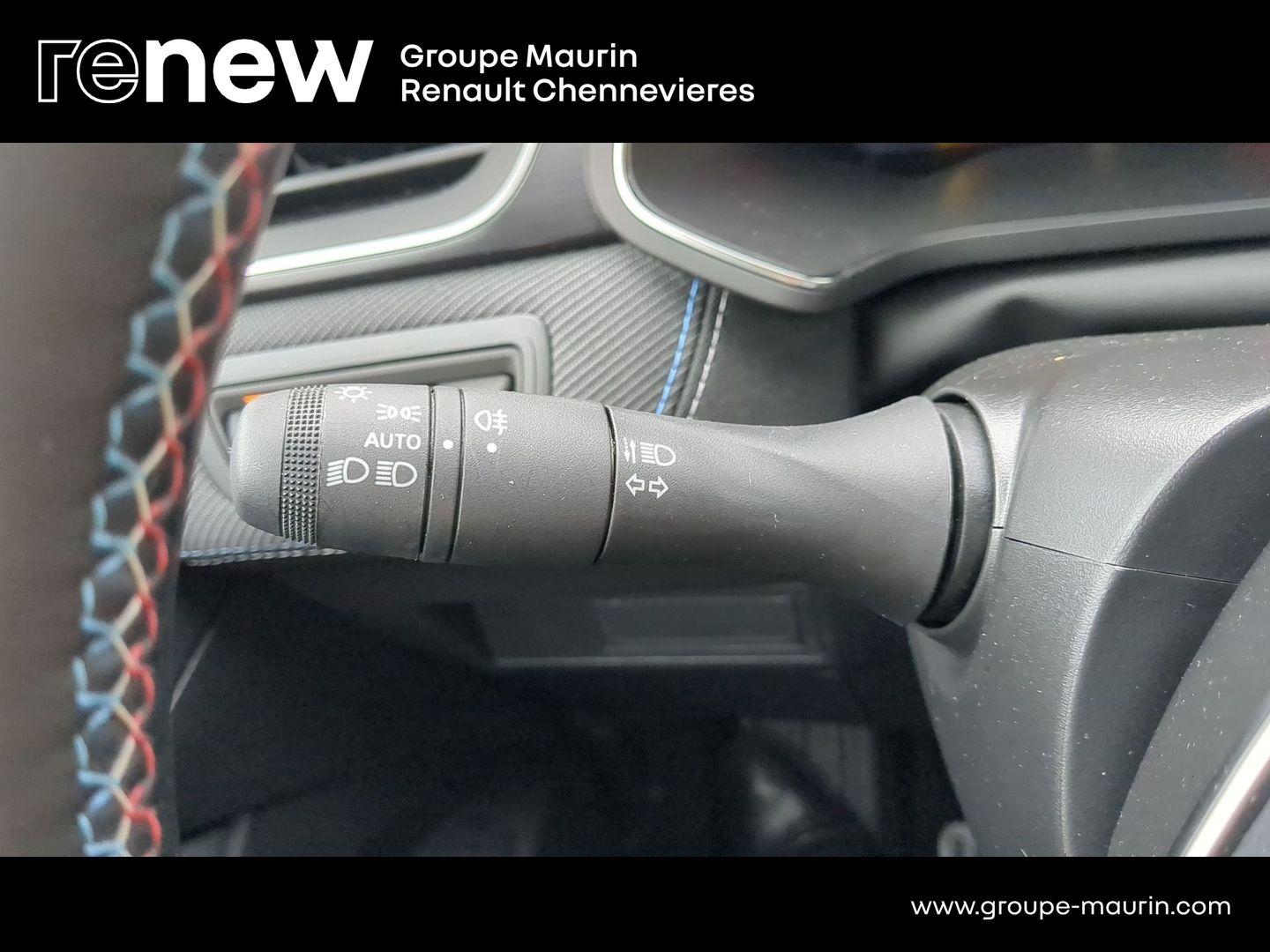 RENAULT Captur 1.8 E-Tech full hybrid 160ch esprit Alpine - 25 - Photo 19