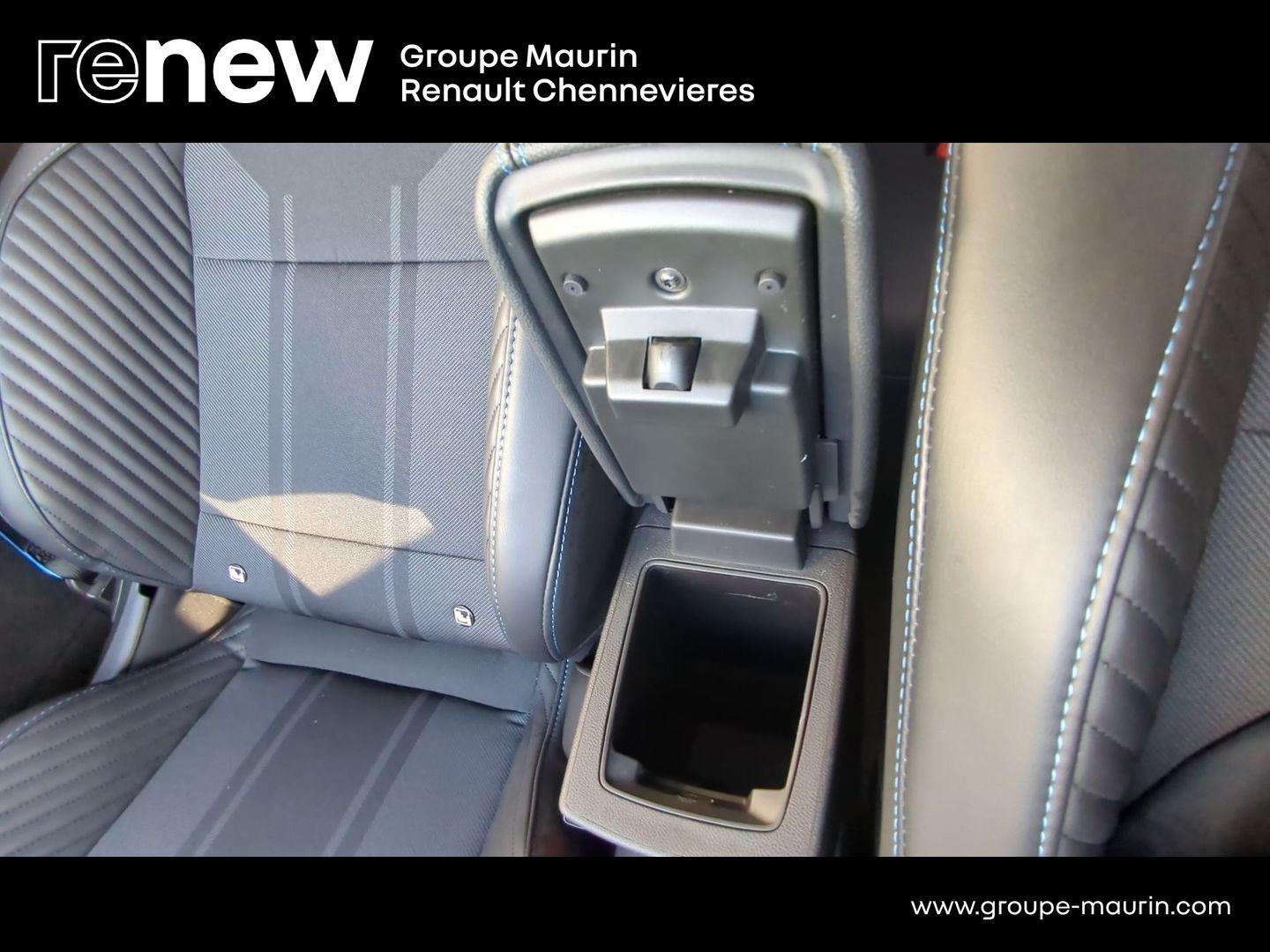 RENAULT Clio 1.0 TCe 90ch esprit Alpine - 25 - Photo 22