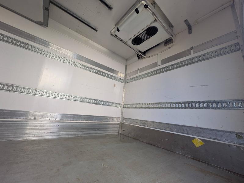 RENAULT TRUCKS Midlum 220 DXI Frigo 4x2 - Photo 12