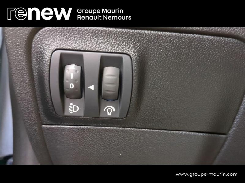 RENAULT Megane d’occasion à vendre à SAINT PIERRE LES NEMOURS chez DPL - SNCA (Photo 20)