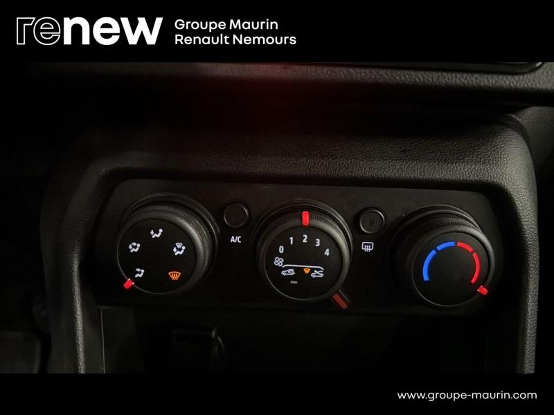 DACIA Sandero d’occasion à vendre à SAINT PIERRE LES NEMOURS chez DPL - SNCA (Photo 19)