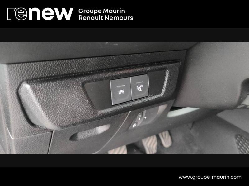 DACIA Sandero d’occasion à vendre à SAINT PIERRE LES NEMOURS chez DPL - SNCA (Photo 19)