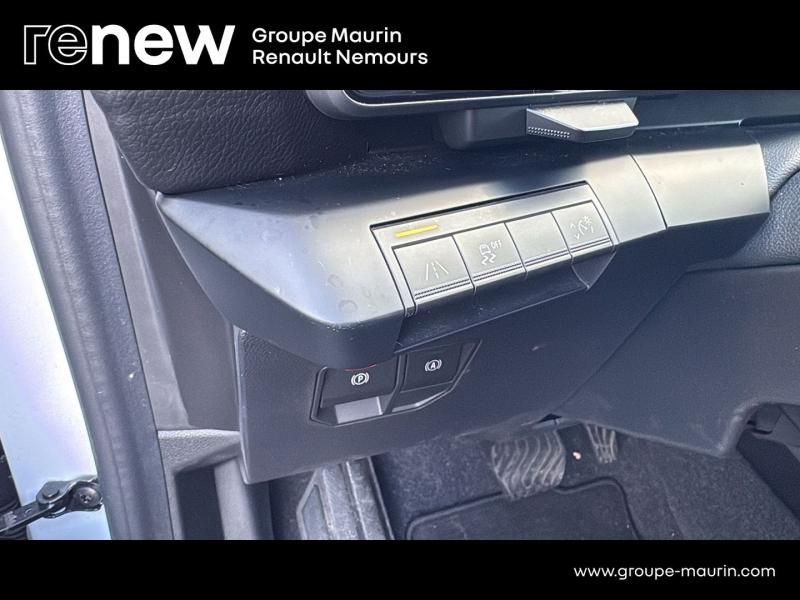 RENAULT Megane d’occasion à vendre à SAINT PIERRE LES NEMOURS chez DPL - SNCA (Photo 19)