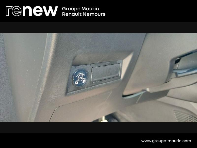 RENAULT Captur d’occasion à vendre à SAINT PIERRE LES NEMOURS chez DPL - SNCA (Photo 19)